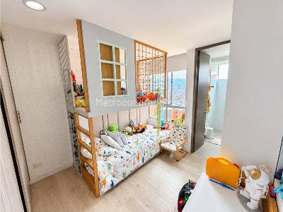 Casa de 3 alcobas en venta en La Inmaculada, Envigado, 140 m² · foto 7 de 14