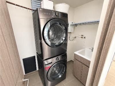 Casa de 3 alcobas en venta en La Inmaculada, Envigado, 140 m² · foto 10 de 14