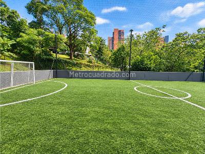 Casa de 3 alcobas en venta en La Inmaculada, Envigado, 140 m² · foto 13 de 14