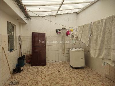 Casa de 5 alcobas en venta en Centro Fontibon, Bogotá, 300 m² · foto 15 de 20