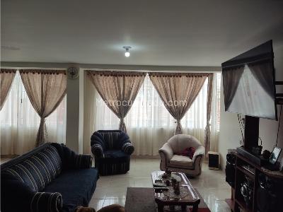 Casa de 5 alcobas en venta en Centro Fontibon, Bogotá, 300 m² · foto 16 de 20