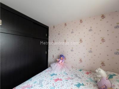 Apartamento de 3 alcobas en venta en Maria Auxiliadora, Sabaneta, 55 m² · foto 9 de 15