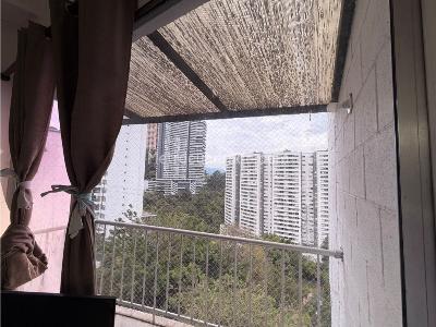 Apartamento de 3 alcobas en venta en El Poblado, Medellín, 102 m² · foto 18 de 20