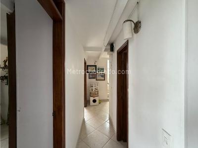 Apartamento de 3 alcobas en venta en El Poblado, Medellín, 102 m² · foto 5 de 20