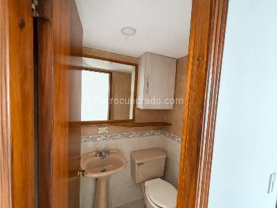 Apartamento de 3 alcobas en venta en El Poblado, Medellín, 102 m² · foto 9 de 20