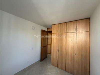 Apartamento en venta en Loma Del Indio, Medellín · foto 10 de 20