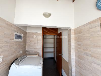 Apartamento de 2 alcobas en venta en Conquistadores, Medellín, 82 m² · foto 5 de 18