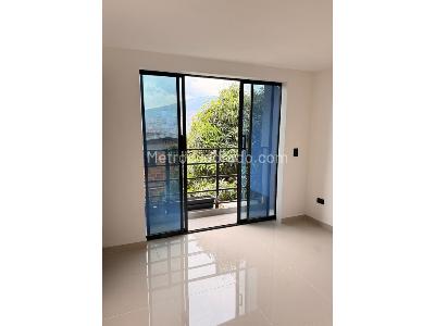 Apartamento de 3 alcobas en venta en Campo Valdés No. 1, Medellín, 69 m² · foto 5 de 10