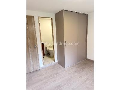 Apartamento de 3 alcobas en venta en Campo Valdés No. 1, Medellín, 69 m² · foto 8 de 10