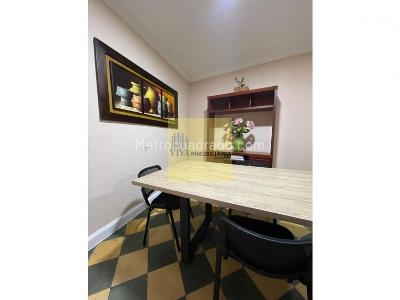 Casa de 5 alcobas en venta en Laureles, Medellín, 358 m² · foto 3 de 8