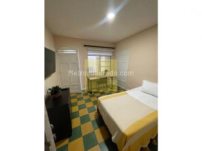 Casa de 5 alcobas en venta en Laureles, Medellín, 358 m² · foto 6 de 8