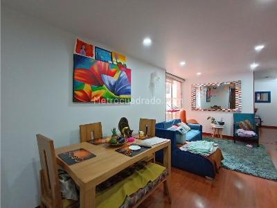 Apartamento de 3 alcobas en venta en Jose Joaquin Vargas, Bogotá, 82 m² · foto 6 de 15