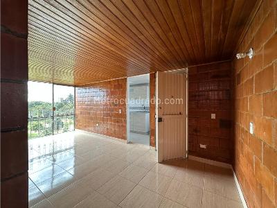 Apartamento de 3 alcobas en venta en Castilla, Bogotá, 53 m² · foto 6 de 18