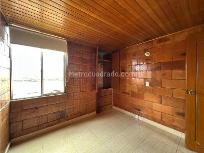 Apartamento de 3 alcobas en venta en Castilla, Bogotá, 53 m² · foto 7 de 18