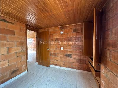 Apartamento de 3 alcobas en venta en Castilla, Bogotá, 53 m² · foto 8 de 18