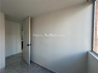 Apartamento de 3 alcobas en venta en El Recodo, Bogotá, 41 m² · foto 9 de 20