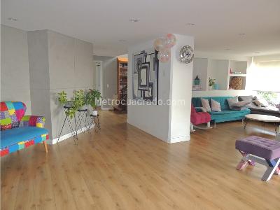 Apartamento de 4 alcobas en arriendo en Los Rosales, Bogotá, 266 m² · foto 2 de 20