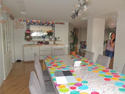 Apartamento de 4 alcobas en arriendo en Los Rosales, Bogotá, 266 m² · foto 8 de 20