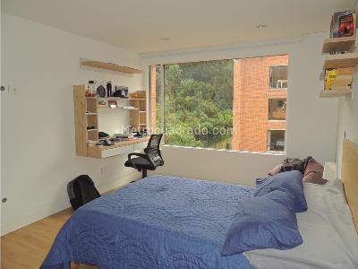 Apartamento de 4 alcobas en arriendo en Los Rosales, Bogotá, 266 m² · foto 14 de 20