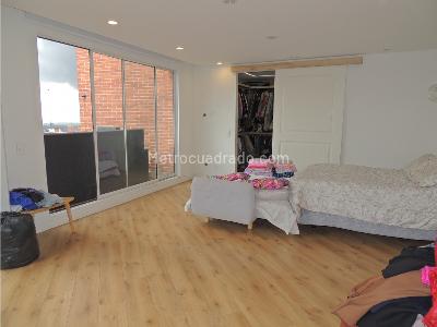 Apartamento de 4 alcobas en arriendo en Los Rosales, Bogotá, 266 m² · foto 20 de 20