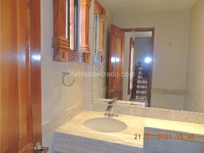 Casa de 4 alcobas en venta en Colinas De Suba, Bogotá, 245 m² · foto 17 de 20