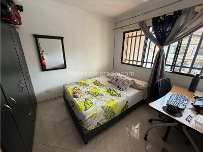 Apartamento de 5 alcobas en venta en San Joaquín, Medellín, 120 m² · foto 4 de 14
