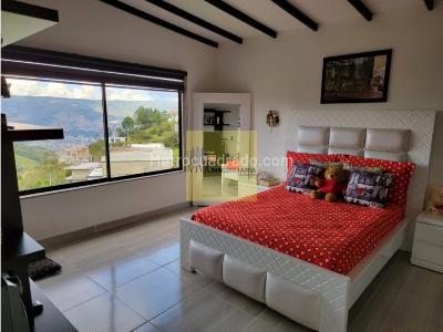 Apartamento de 3 alcobas en venta en Belen, Medellín, 400 m² · foto 15 de 20