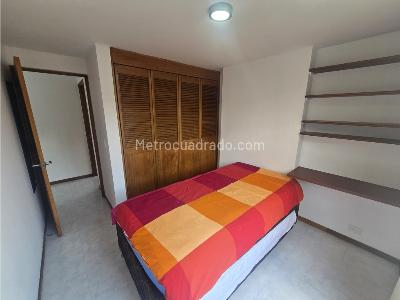 Apartamento de 2 alcobas en venta en Loma De Los Bernal, Medellín, 61 m² · foto 12 de 20