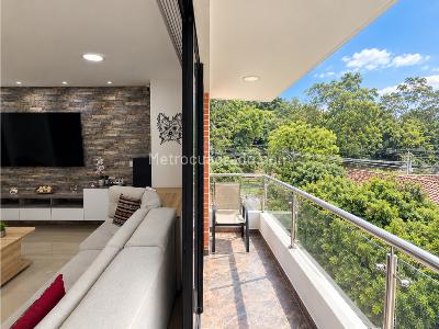 Apartamento de 2 alcobas en venta en Fátima, Medellín, 96 m² · foto 3 de 12