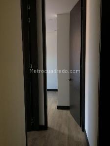 Apartamento de 1 alcoba en venta en Chico, Bogotá, 43 m² · foto 4 de 12