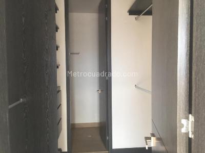 Apartamento de 1 alcoba en venta en Chico, Bogotá, 43 m² · foto 8 de 12