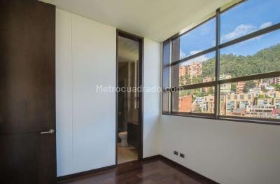 Apartamento de 3 alcobas en venta en Los Rosales Chico, Bogotá, 205 m² · foto 11 de 20