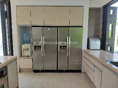 Casa de 4 alcobas en venta en Peñalisa, Girardot, 358 m² · foto 14 de 20