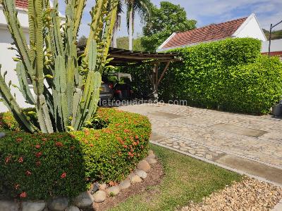 Casa de 4 alcobas en venta en Peñalisa, Girardot, 358 m² · foto 17 de 20