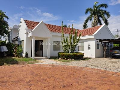 Casa de 4 alcobas en venta en Peñalisa, Girardot, 358 m² · foto 6 de 20