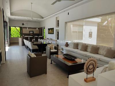 Casa de 4 alcobas en venta en Peñalisa, Girardot, 358 m² · foto 2 de 20