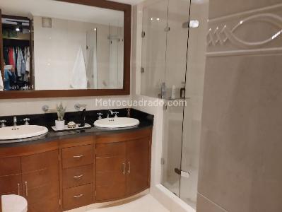 Apartamento de 3 alcobas en venta en Chico Norte Iii, Bogotá, 148 m² · foto 15 de 20