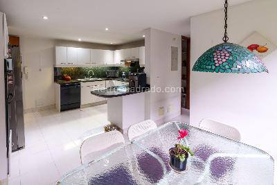 Casa de 5 alcobas en venta en Altos De Lindaraja, Bogotá, 300 m² · foto 11 de 19