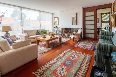 Casa de 5 alcobas en venta en Altos De Lindaraja, Bogotá, 300 m² · foto 16 de 19