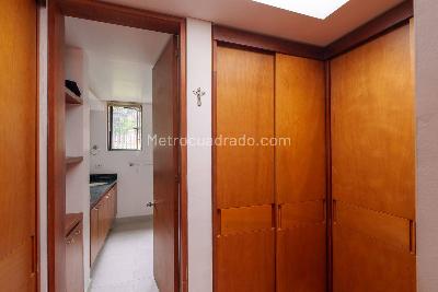 Casa de 5 alcobas en venta en Altos De Lindaraja, Bogotá, 300 m² · foto 7 de 19