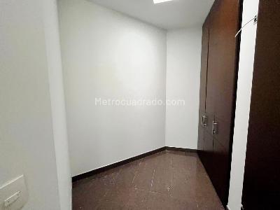 Apartamento de 3 alcobas en arriendo en Chico Reservado, Bogotá, 160 m² · foto 17 de 20