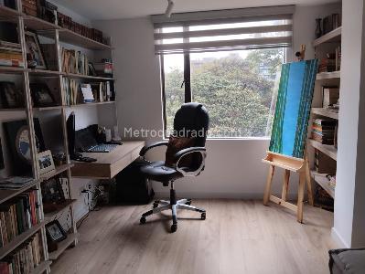 Apartamento de 2 alcobas en venta en Chico Norte, Bogotá, 112 m² · foto 3 de 19
