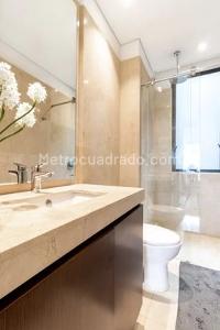 Apartamento en venta en Los Rosales, Bogotá · foto 9 de 17