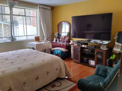Casa de 4 alcobas en venta en Park Way, Bogotá, 289 m² · foto 7 de 13