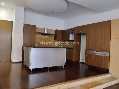Apartamento en arriendo en Chico Norte, Bogotá · foto 2 de 13