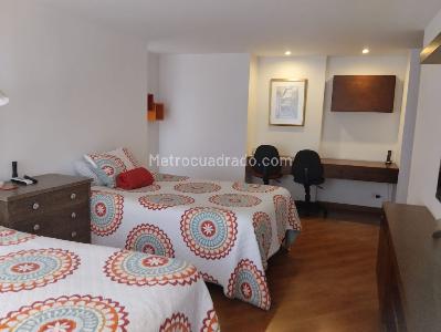 Apartamento de 3 alcobas en venta en Chico Museo, Bogotá, 275 m² · foto 16 de 20
