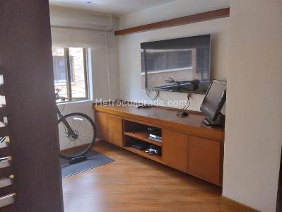 Apartamento de 3 alcobas en venta en Chico Museo, Bogotá, 275 m² · foto 8 de 20