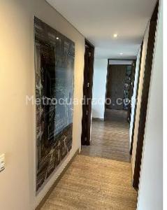 Apartamento de 2 alcobas en venta en Reserva Del Chico, Bogotá, 120 m² · foto 13 de 20
