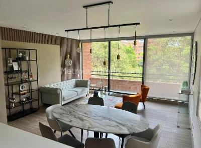 Apartamento de 2 alcobas en venta en Reserva Del Chico, Bogotá, 120 m² · foto 2 de 20