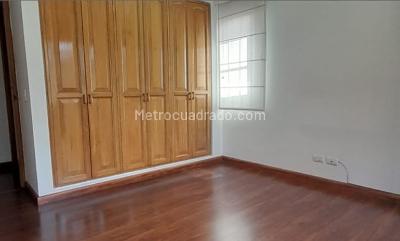 Apartamento en venta en Santa Barbara Central, Bogotá · foto 5 de 8